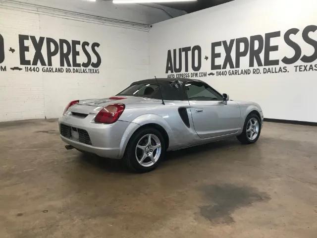 toyota mr2 spyder 2002 JTDFR320320051543 image toyota mr2 spyder 2002 JTDFR320320051543 image